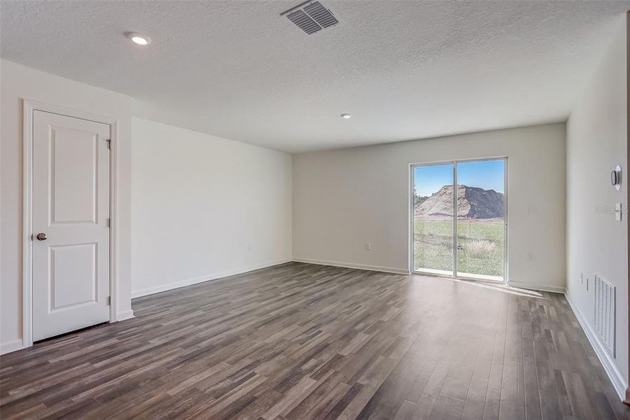 Spacious, unfurnished interior of a new home in Lakewood Park, Fort Pierce (Image 15). Spacious, unfurnished interior of a new home in Lakewood Park, Fort Pierce (Image 15).