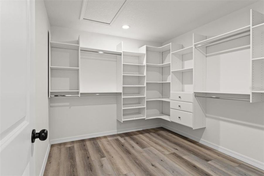 Spacious, unfurnished interior of a new home in , Spring Hill (Image 29).
