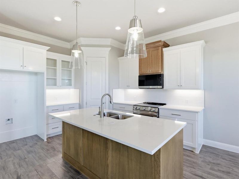 Furnished interior view inside a new home in , Tolar (Image 7).