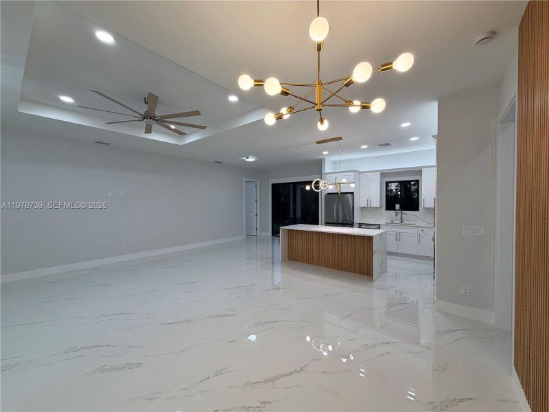 Spacious, unfurnished interior of a new home in , Lehigh Acres (Image 20).
