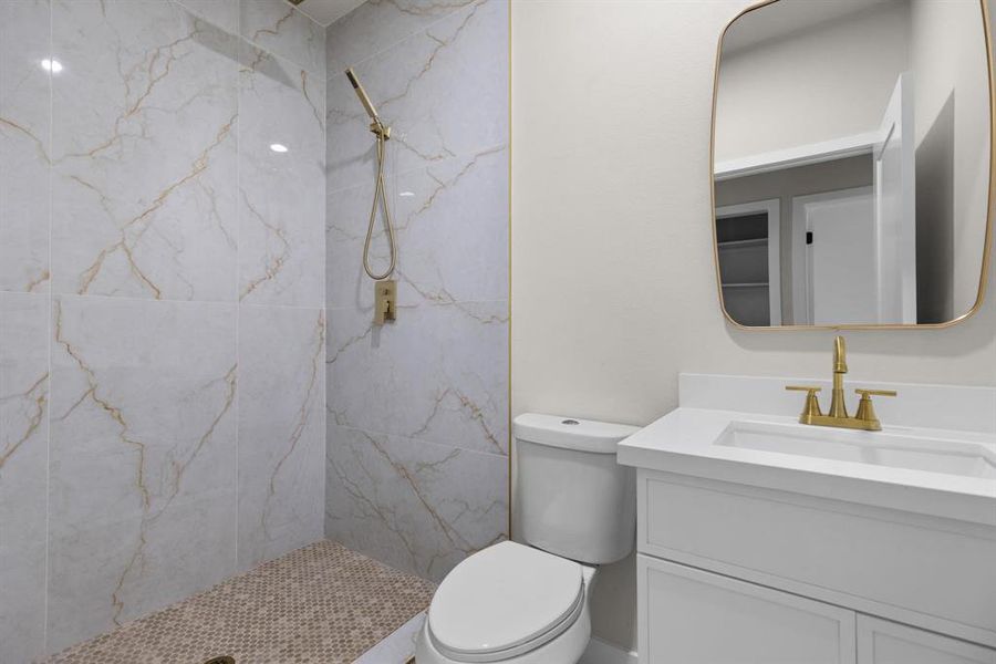 Furnished interior view inside a new home in , Fort Worth (Image 15).