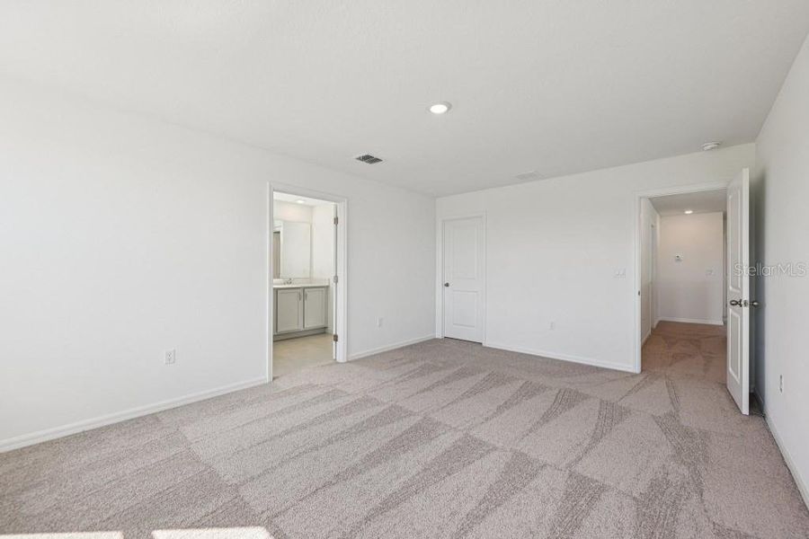 Spacious, unfurnished interior of a new home in Northlake at Ovation, Winter Garden (Image 22). Spacious, unfurnished interior of a new home in Northlake at Ovation, Winter Garden (Image 22).