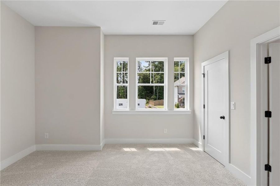 Spacious, unfurnished interior of a new home in Havencroft, Woodstock (Image 21). Spacious, unfurnished interior of a new home in Havencroft, Woodstock (Image 21).