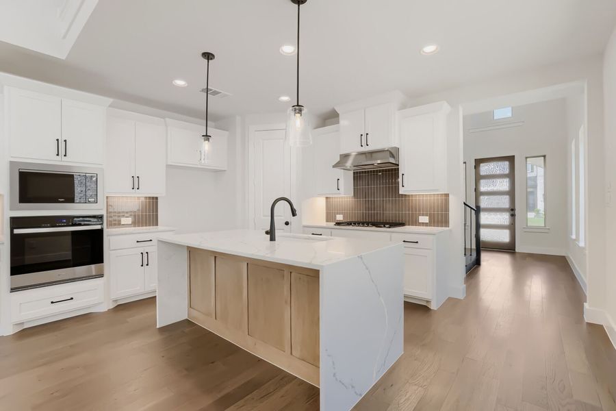 4420 Daisy - Kitchen 4420 Daisy - Kitchen