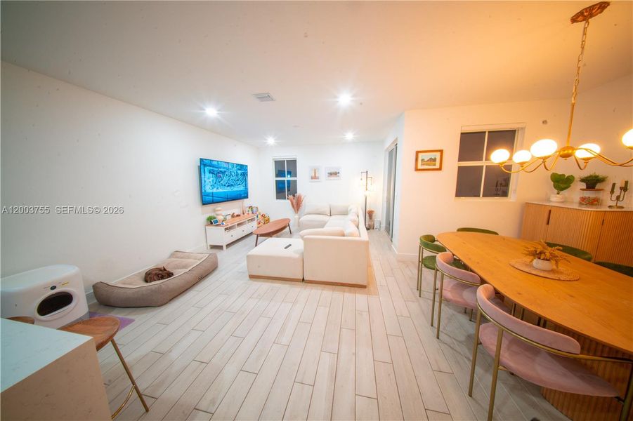 Furnished interior view inside a new home in , Pembroke Pines (Image 18).