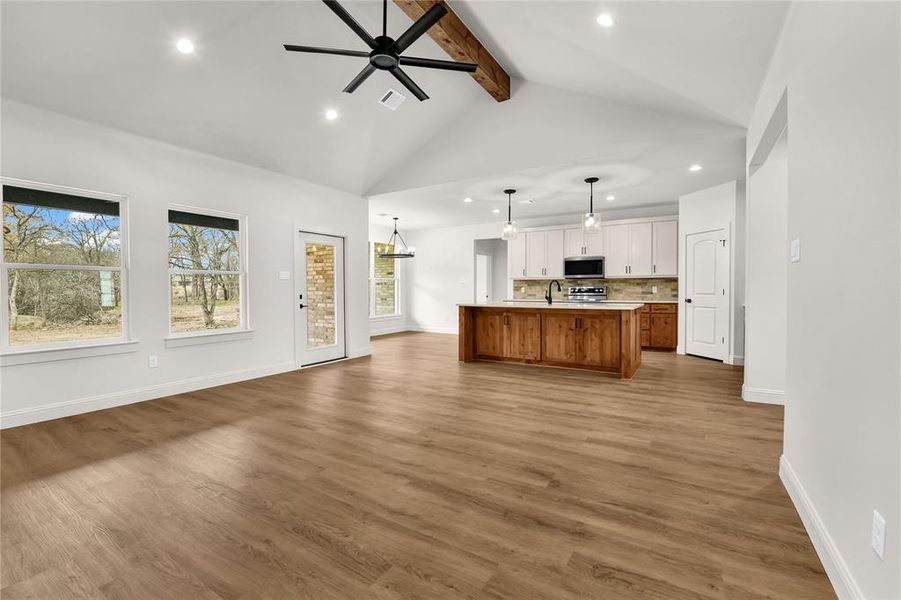 Spacious, unfurnished interior of a new home in , Millsap (Image 19).