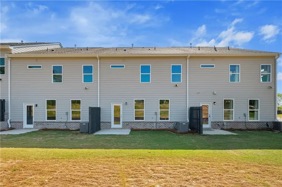 Exterior details and patio area of a home in Langley Overlook, Loganville (Image 3).