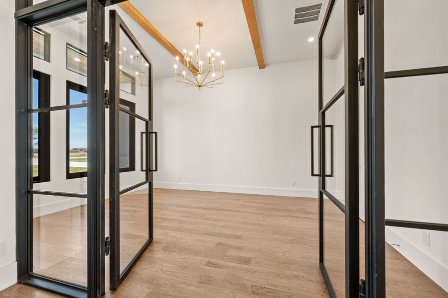 Spacious, unfurnished interior of a new home in Fleming Pointe, Fort Worth (Image 22).