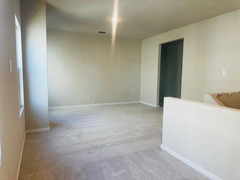 Spacious, unfurnished interior of a new home in Patterson Ranch, Georgetown (Image 22).