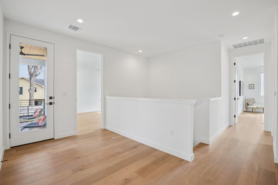 Spacious, unfurnished interior of a new home in , Austin (Image 20).