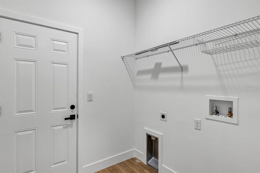 Spacious, unfurnished interior of a new home in , Port Charlotte (Image 25). Spacious, unfurnished interior of a new home in , Port Charlotte (Image 25).