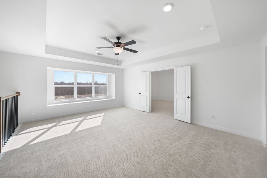Spacious, unfurnished interior of a new home in Inspiration - Paradise Village, Lucas (Image 31).