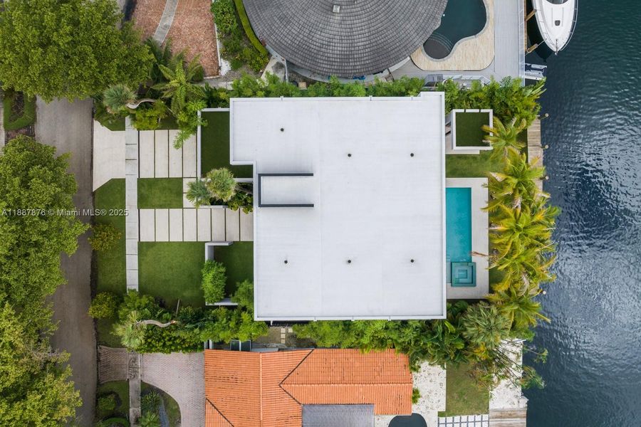 Image 68 of a home in .