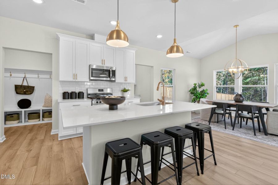 DC 23 Holly Interior-06