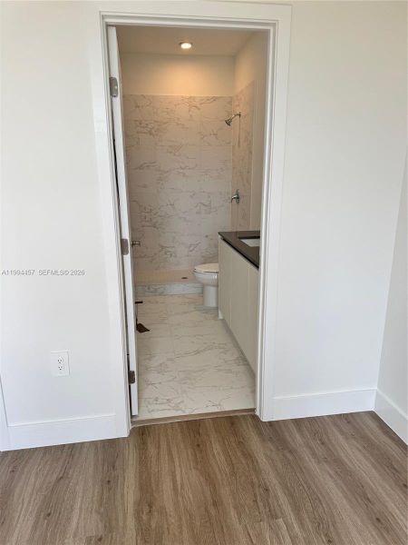 Spacious, unfurnished interior of a new home in , Homestead (Image 7).