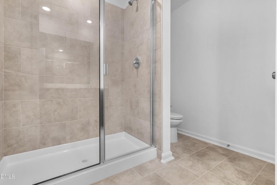 SUN_ElmGrove_Pic_Wyatt_Owners_Bath_2of3 SUN_ElmGrove_Pic_Wyatt_Owners_Bath_2of3