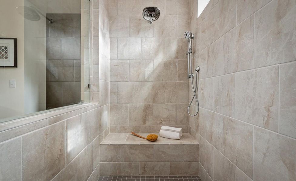 Representative interior finishes for a home built from the Muirfield by Greybrook Homes in Edmunds Farm, Clover (Image 25).