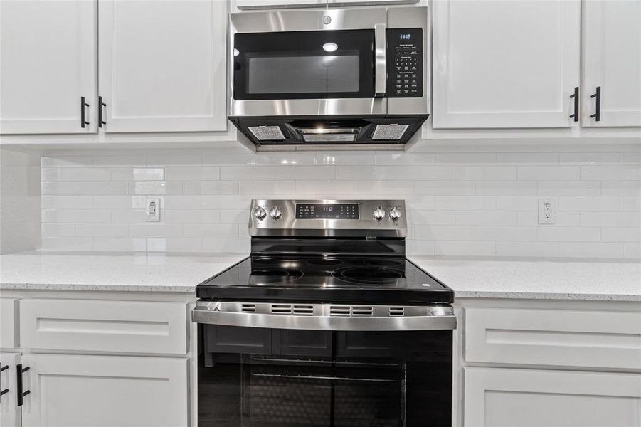 Close-up of interior finishes inside a home in , Celeste (Image 19).