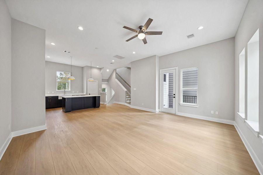 Spacious, unfurnished interior of a new home in , Houston (Image 21).