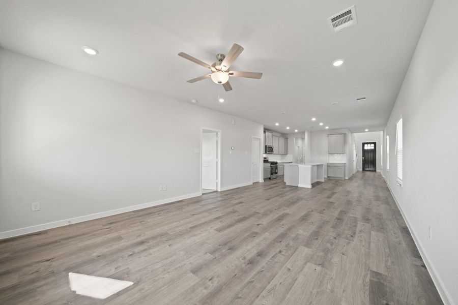 Spacious, unfurnished interior of a new home in River Ranch Trails, Dayton (Image 24). Spacious, unfurnished interior of a new home in River Ranch Trails, Dayton (Image 24).
