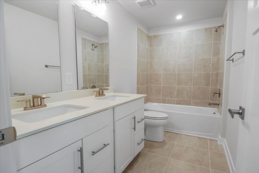 Furnished interior view inside a new home in Everly Estates, Spartanburg (Image 7).