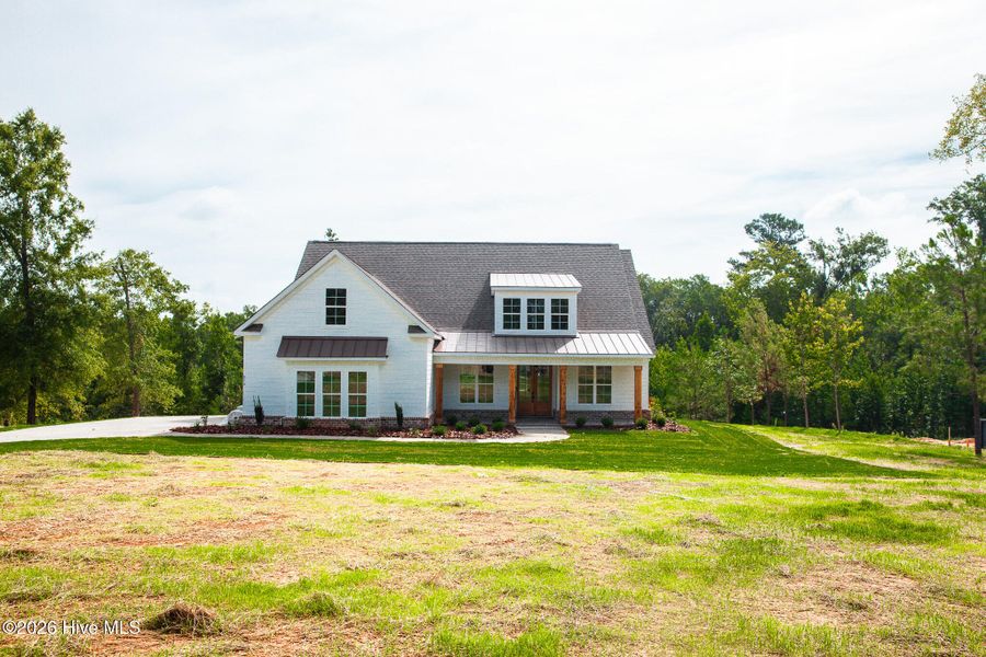 Front exterior of a new home in Marshall Mills, Grovetown, GA, highlighting curb appeal (Image 5). Front exterior of a new home in Marshall Mills, Grovetown, GA, highlighting curb appeal (Image 5).