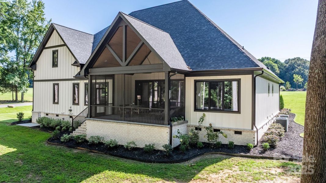 Image 30 of a home in .