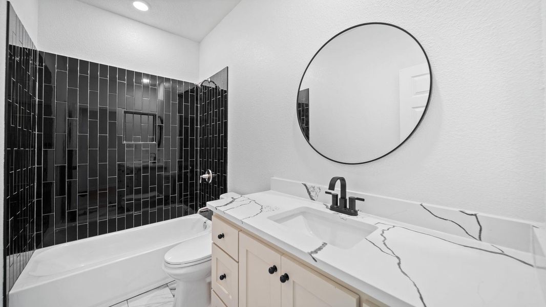 Furnished interior view inside a new home in , Giddings (Image 10).