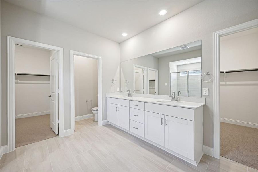 Photo is not of the actual home, but is an inspirational photo of builder’s model home and may depict options, furnishings, and/or decorator features that are not included.