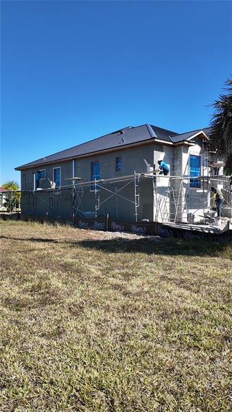 Exterior details and patio area of a home in , Punta Gorda (Image 7).