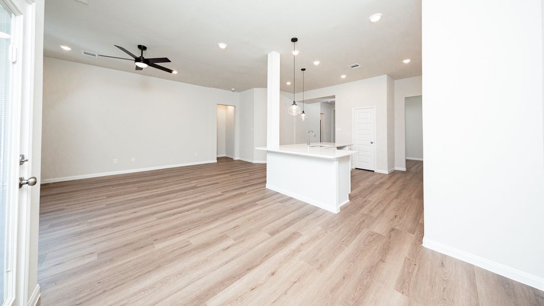 Breakfast Area to Kitchen and Family Room