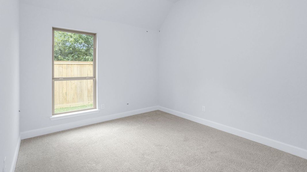 Spacious, unfurnished interior of a new home in Kresston, Montgomery (Image 23).