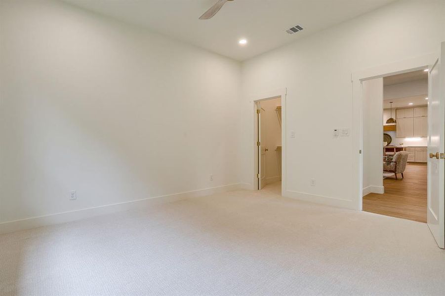 Spacious, unfurnished interior of a new home in , Burleson (Image 21).