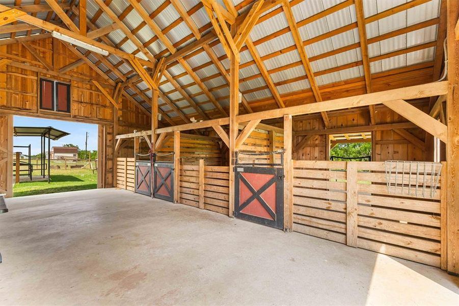 the barn has 3 stables with tackle room and feeding room