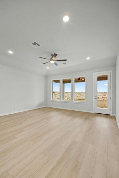 Spacious, unfurnished interior of a new home in Santa Rita Ranch, Liberty Hill (Image 21). Spacious, unfurnished interior of a new home in Santa Rita Ranch, Liberty Hill (Image 21).