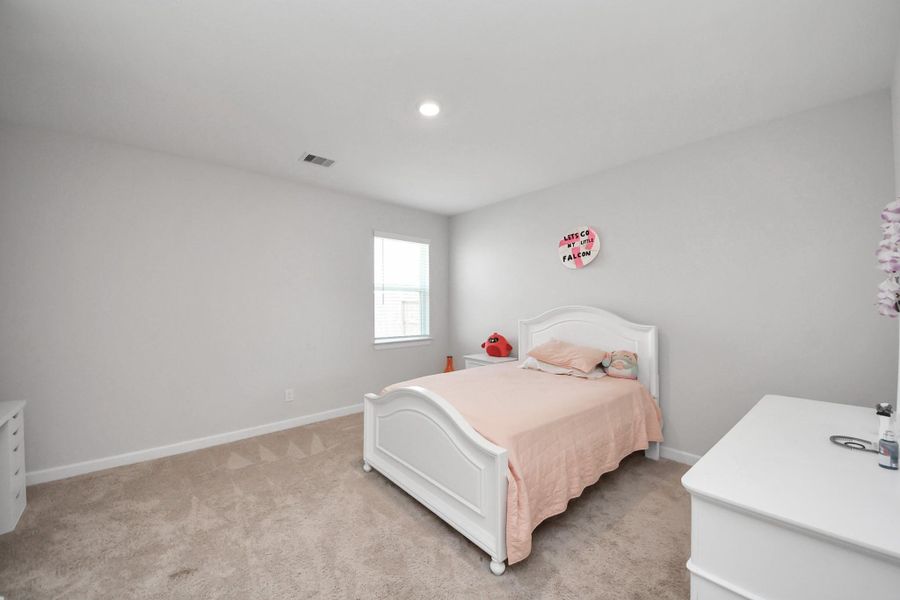 Furnished interior view inside a new home in , Santa Fe (Image 17).