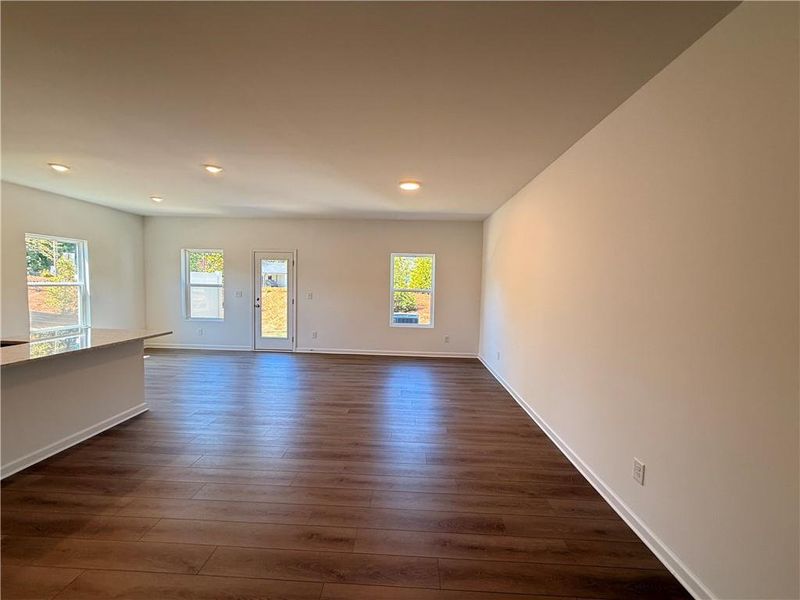 Spacious, unfurnished interior of a new home in Leydenview, Mableton (Image 38).