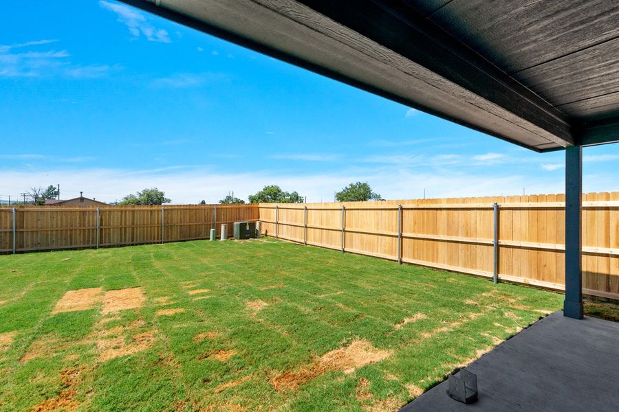 Representative exterior details of a home built from the KINGSTON by D.R. Horton in Faculty Row, Abilene (Image 9).