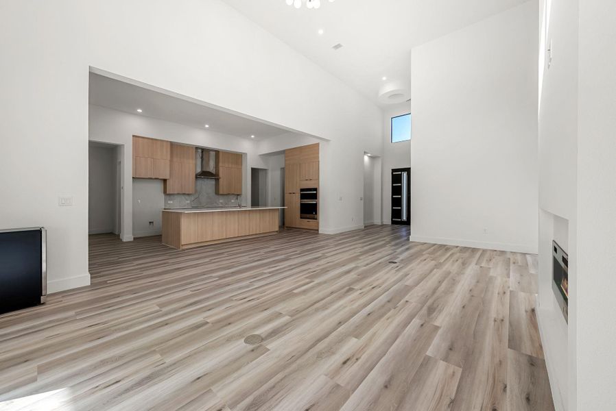 Spacious, unfurnished interior of a new home in , Cedar Park (Image 16).