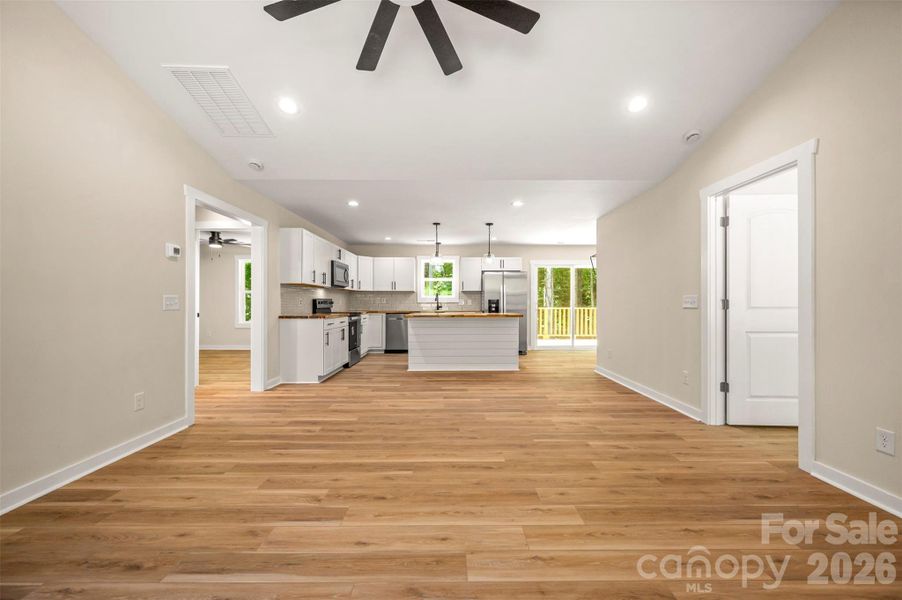 Image 33 of a home in .