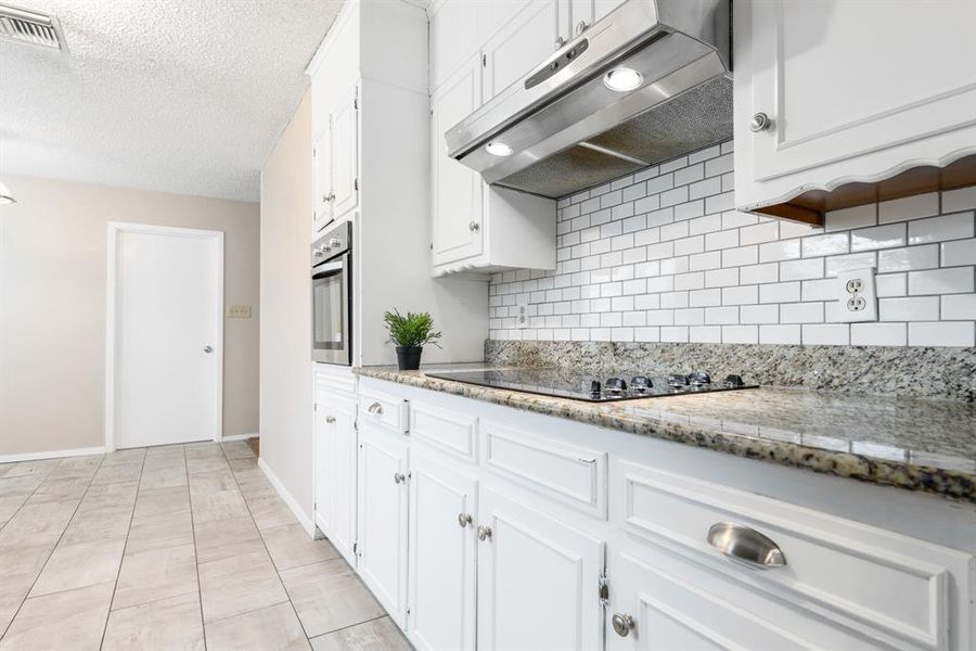 Furnished interior view inside a new home in , Hillsboro (Image 10). Furnished interior view inside a new home in , Hillsboro (Image 10).