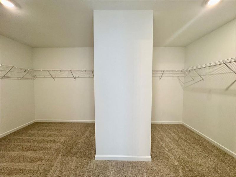 Spacious, unfurnished interior of a new home in Eastlyn Crossing, Flowery Branch (Image 18).