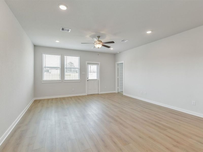 Spacious, unfurnished interior of a new home in Liberty Estates, Cleveland (Image 22).