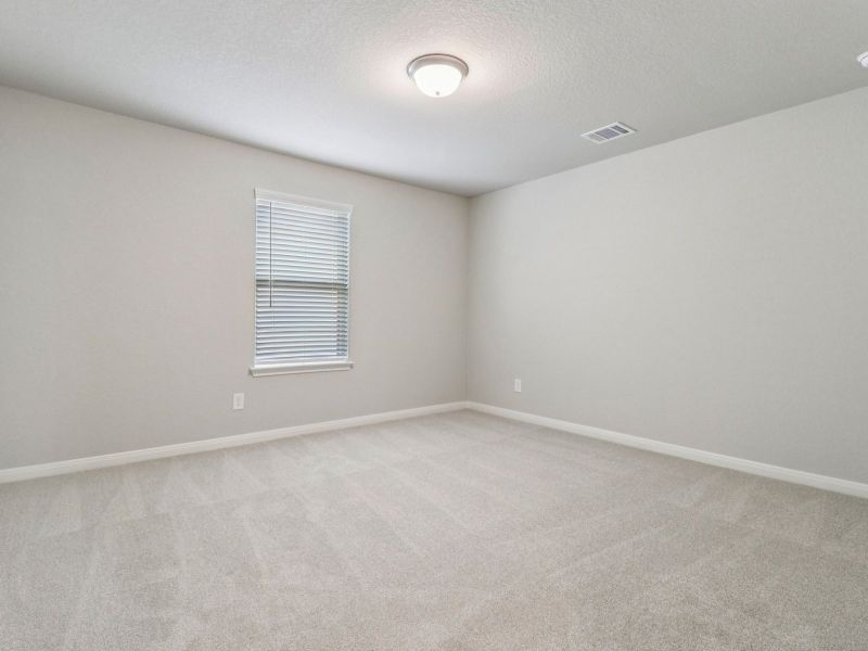 Spacious, unfurnished interior of a new home in Sagebrooke - Classic Series, San Antonio (Image 32).