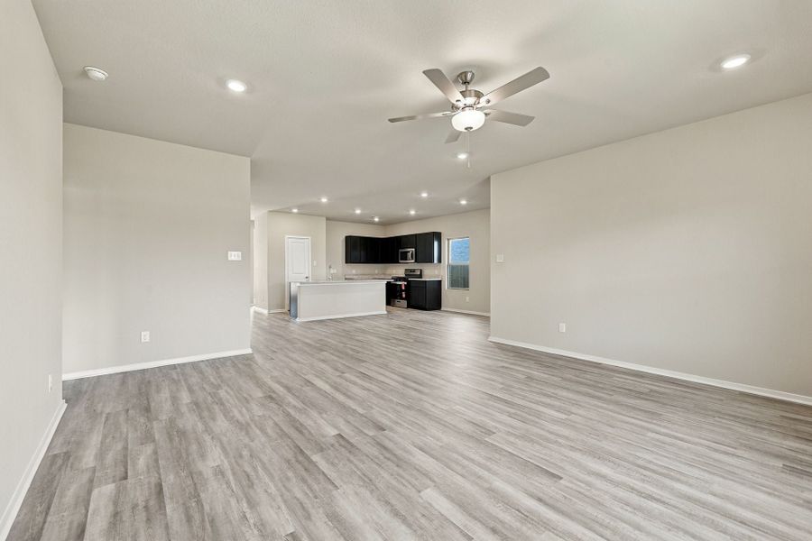 5br New Home in Angleton, TX. - Slide 18 5br New Home in Angleton, TX. - Slide 18