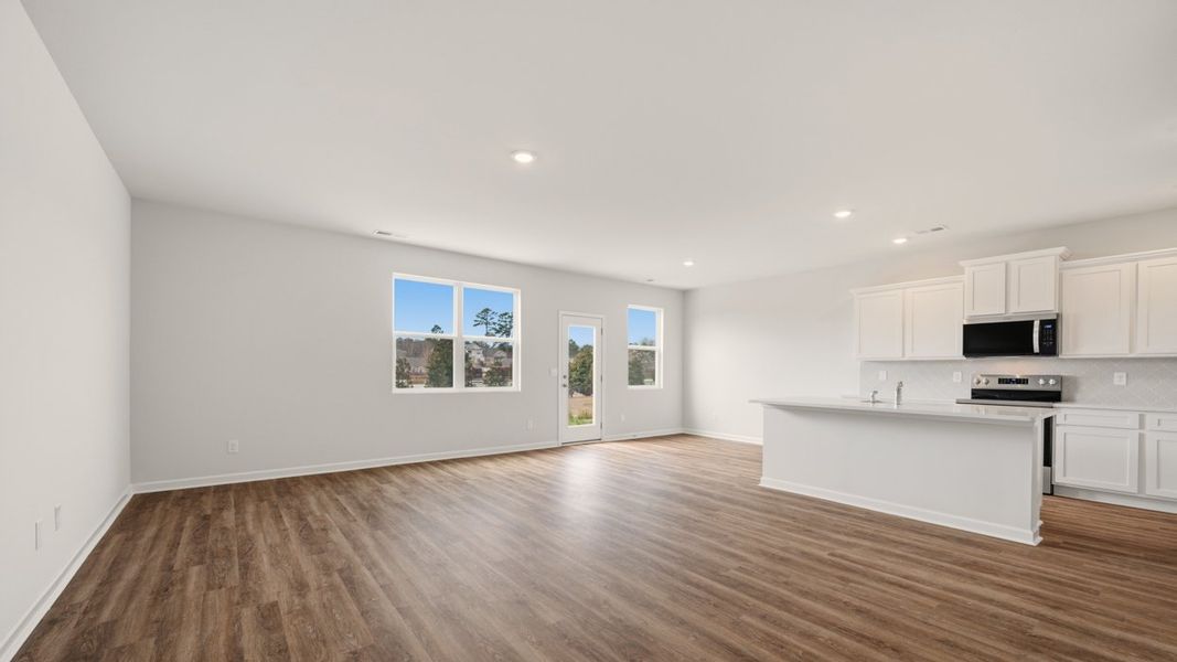 Representative unfurnished interior of a home built from the Saratoga by D.R. Horton in Shoal Creek, Hampton (Image 14).