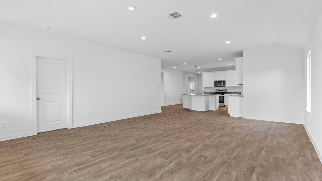 Spacious, unfurnished interior of a new home in Evergreen, Rosenberg (Image 23). Spacious, unfurnished interior of a new home in Evergreen, Rosenberg (Image 23).