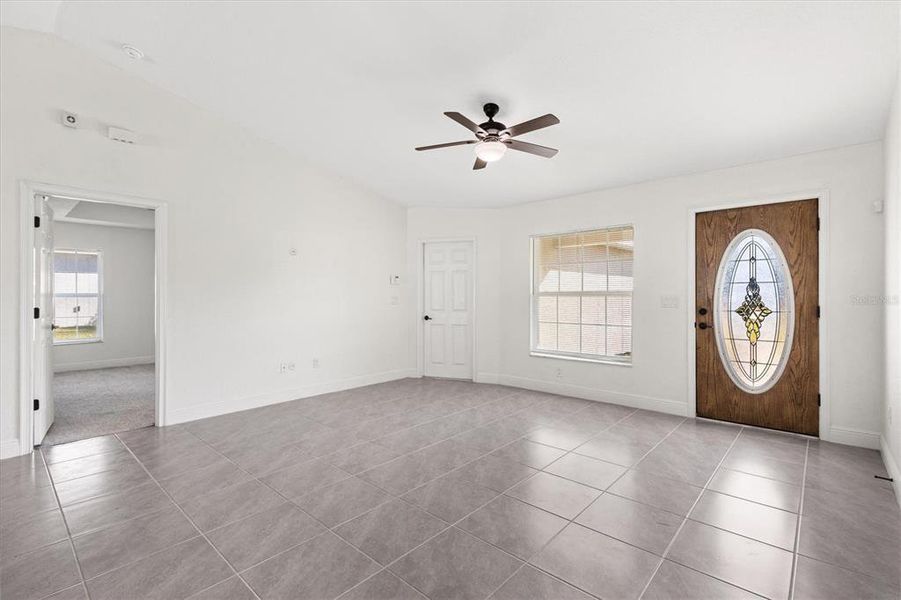 Spacious, unfurnished interior of a new home in , Summerfield (Image 16).