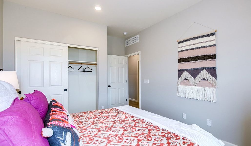 Furnished interior view inside a new home in Sycamore Vista, Vail (Image 27).