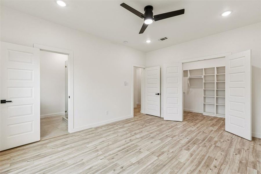 Spacious, unfurnished interior of a new home in , Mesquite (Image 26).
